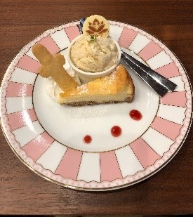 蓮の実あん入りチーズケーキ