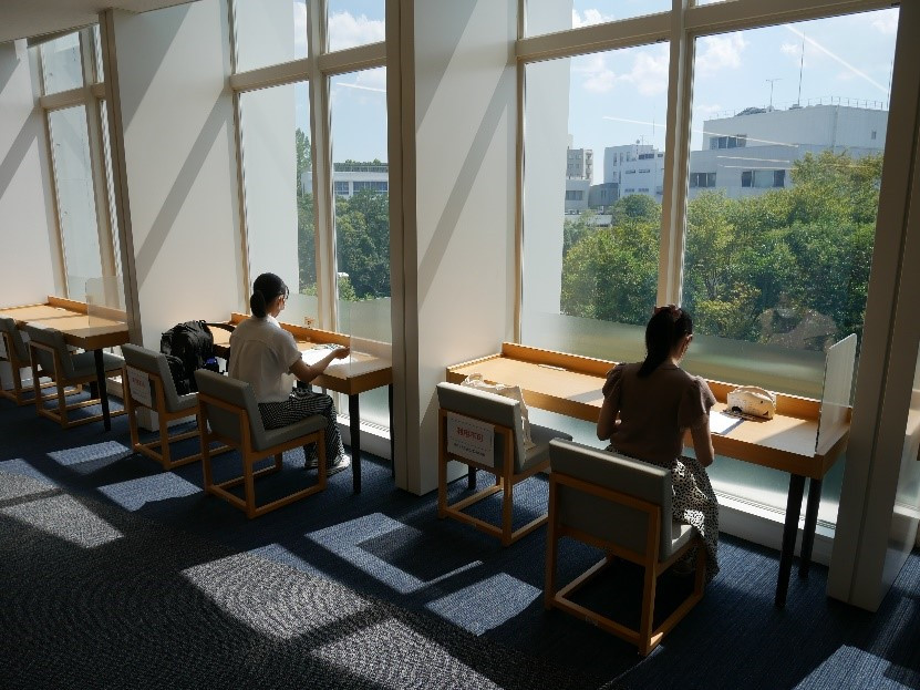 聖マリア図書館キャレル